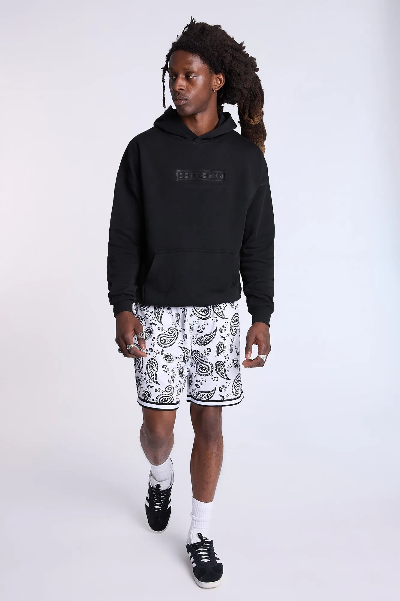 Arsenic Mens Allover Bandana Print Fleece Shorts