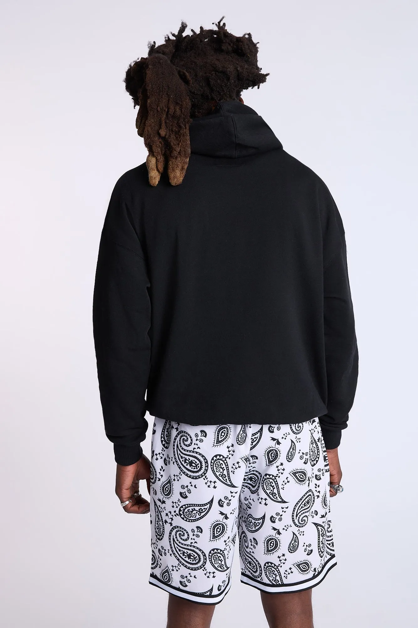 Arsenic Mens Allover Bandana Print Fleece Shorts