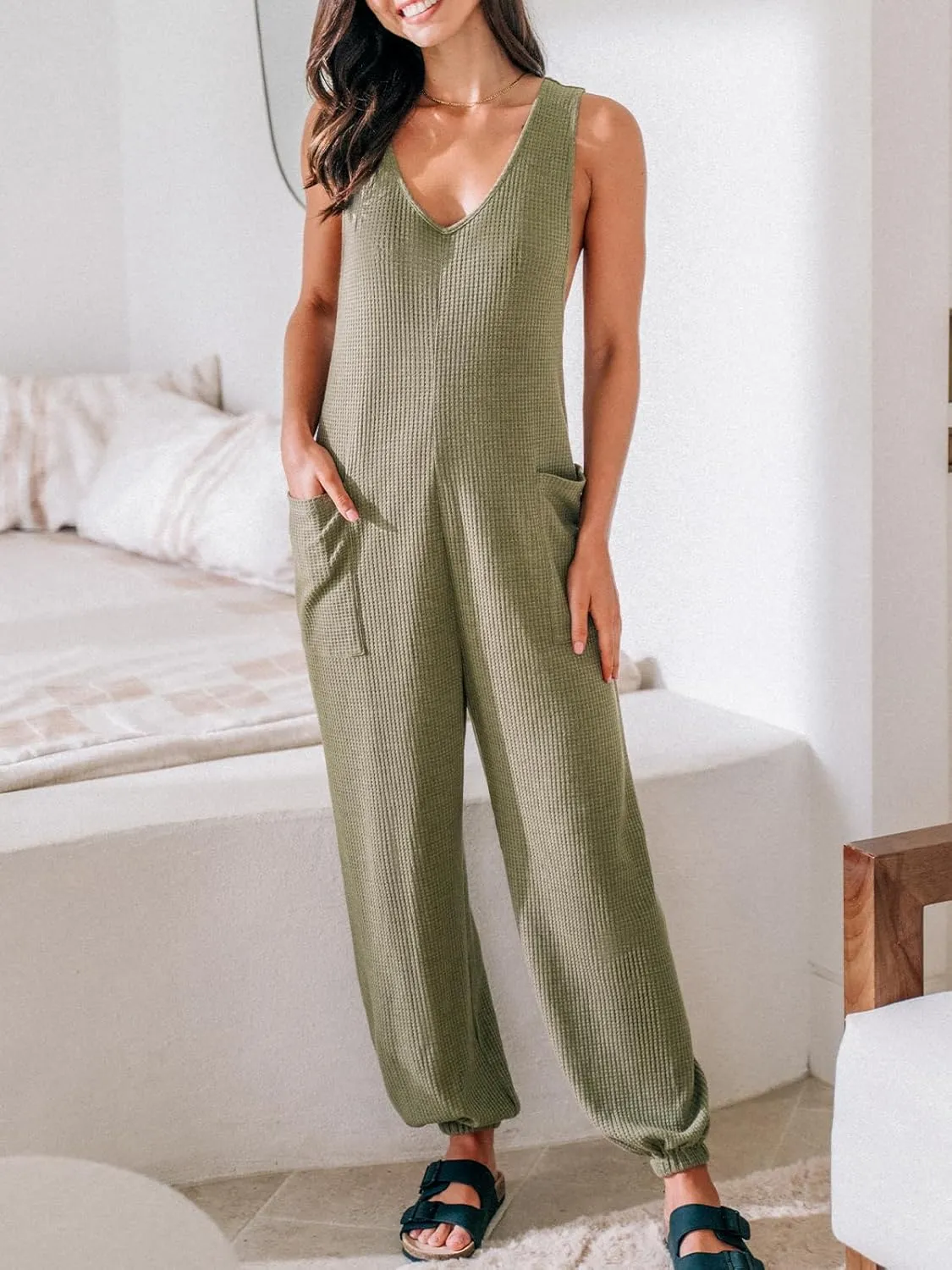 CUPSHE Women's Jumpsuits Waffle Knit Patch Pocket Overall Sleeveless Outfit Casual