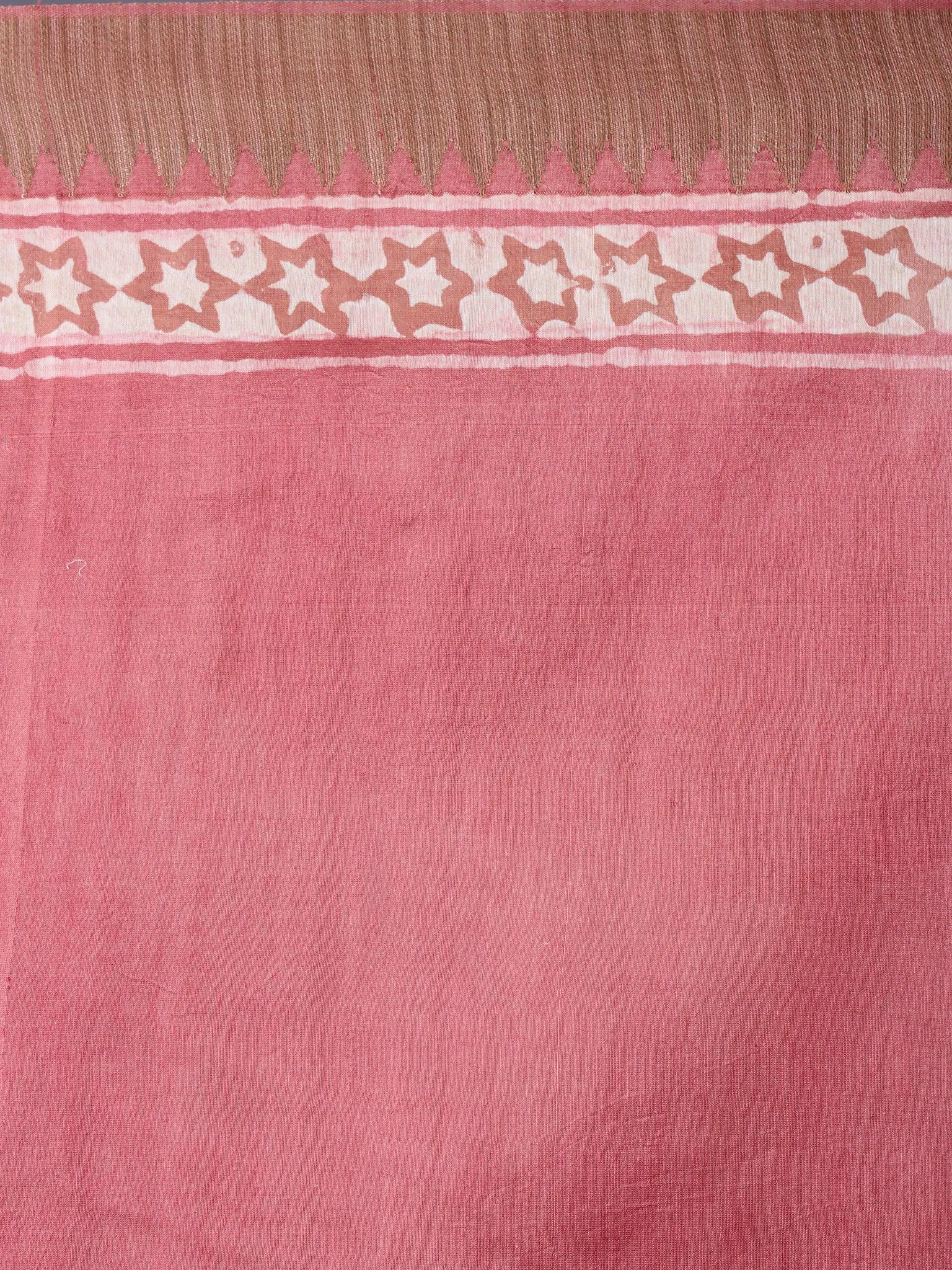 Pastel Peach Beige White Hand Block Printed in Natural Vegetable Colors Chanderi Saree With Geecha Border - S03170385