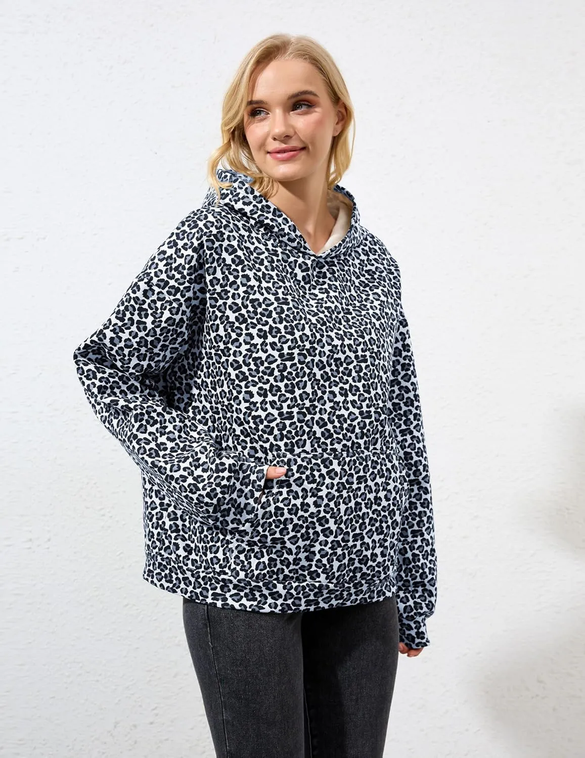 Womens Camo Hoodies Maple Leaf Print Oversized Hooded Pullover Shirt Fleece Long Sleeve Camo Sweatshirt With Pocket